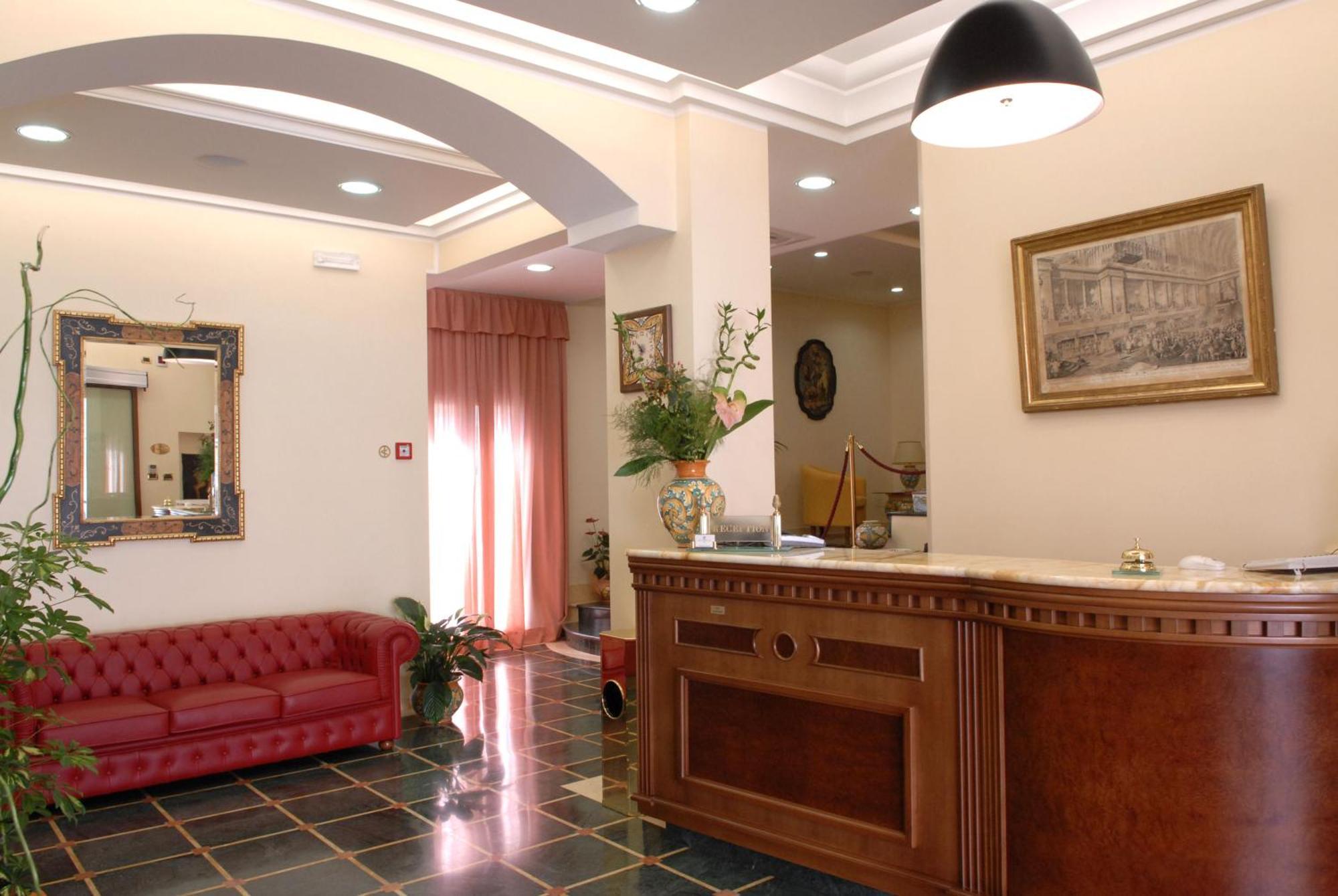 Hotel Paradiso Delle Madonie Кастельбуоно Екстер'єр фото